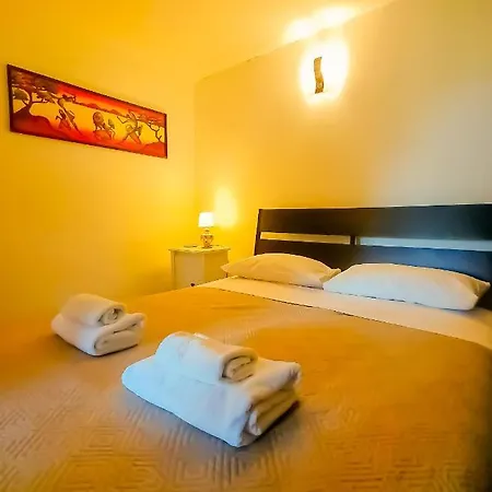 아파트 Vesuvio Garden E Spa, Host