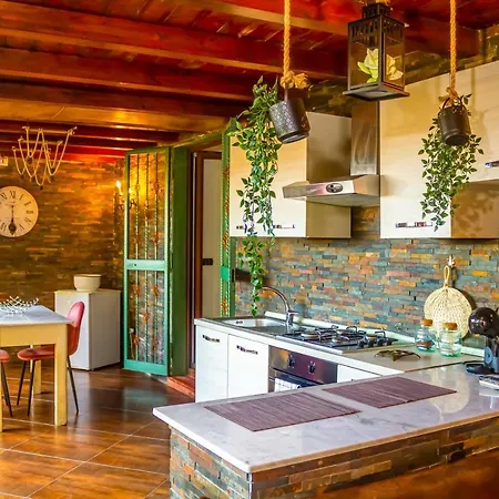 아파트 Vesuvio Garden E Spa, Host *