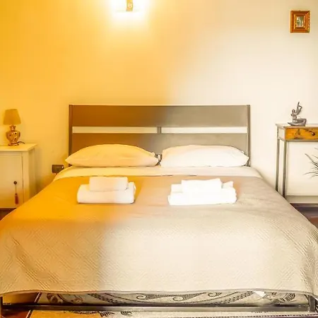 Vesuvio Garden E Spa, Host 나폴리